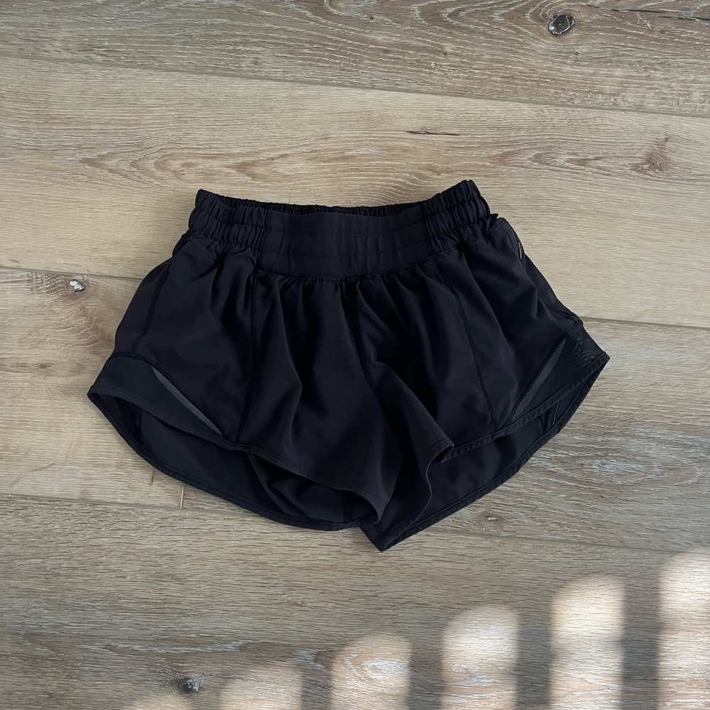Black Lululemon hottie hot shorts!